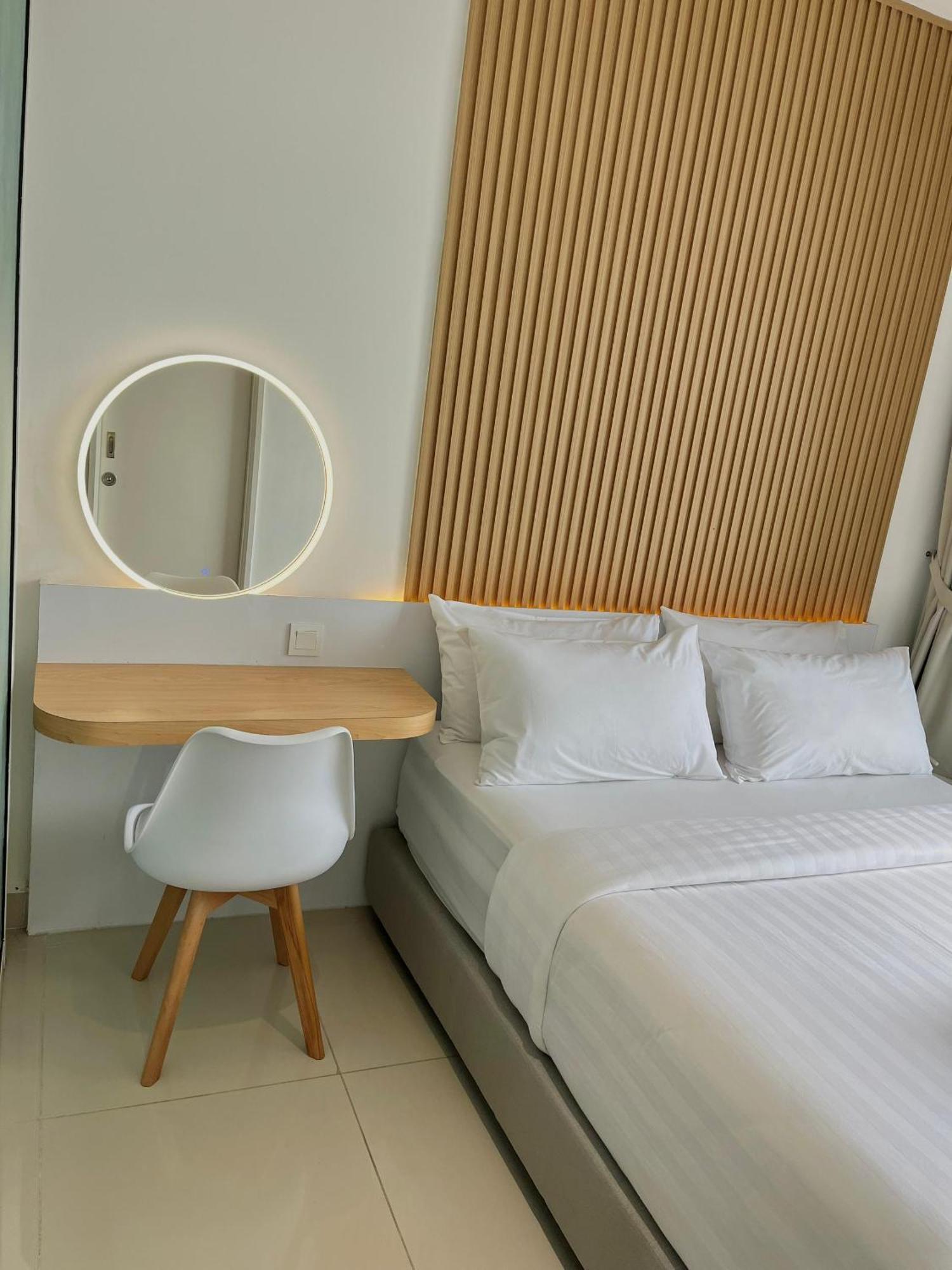 The Shore By Alawa Homes Apartment